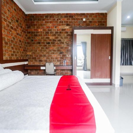 Reddoorz Plus Near Kualanamu Airport Medan Dış mekan fotoğraf