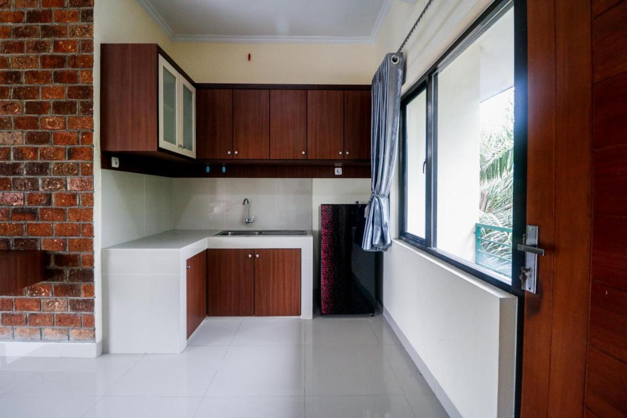 Reddoorz Plus Near Kualanamu Airport Otel Medan Dış mekan fotoğraf