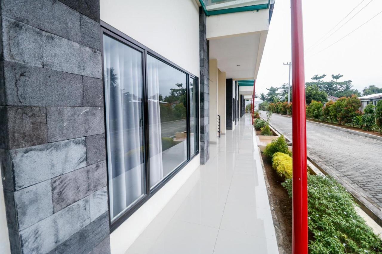 Reddoorz Plus Near Kualanamu Airport Medan Dış mekan fotoğraf