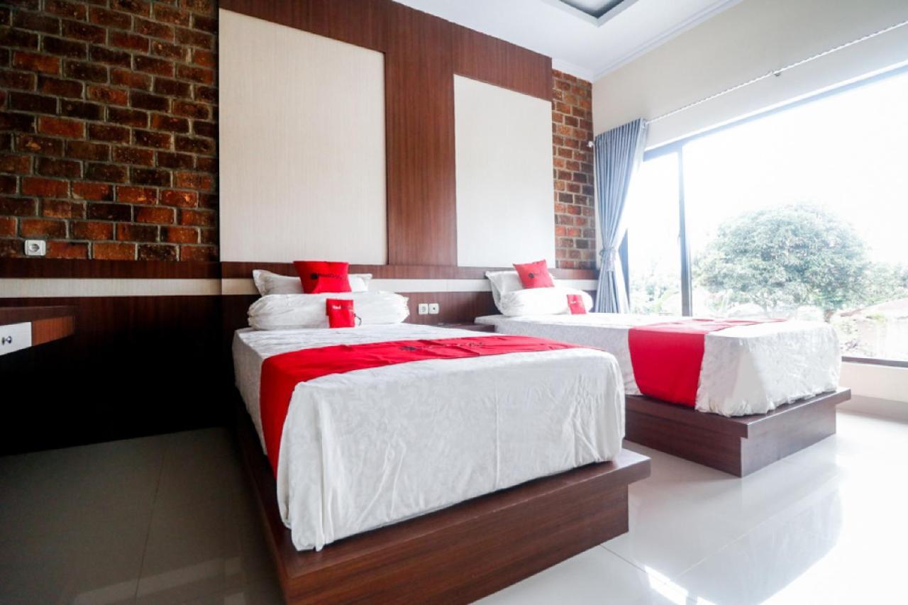 Reddoorz Plus Near Kualanamu Airport Medan Dış mekan fotoğraf